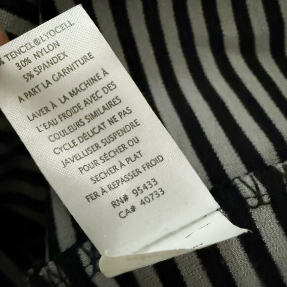 TOAD & CO. | Transita Skirt Black Gray Stripe Striped Pencil Stretch | Medium - Picture 7 of 7